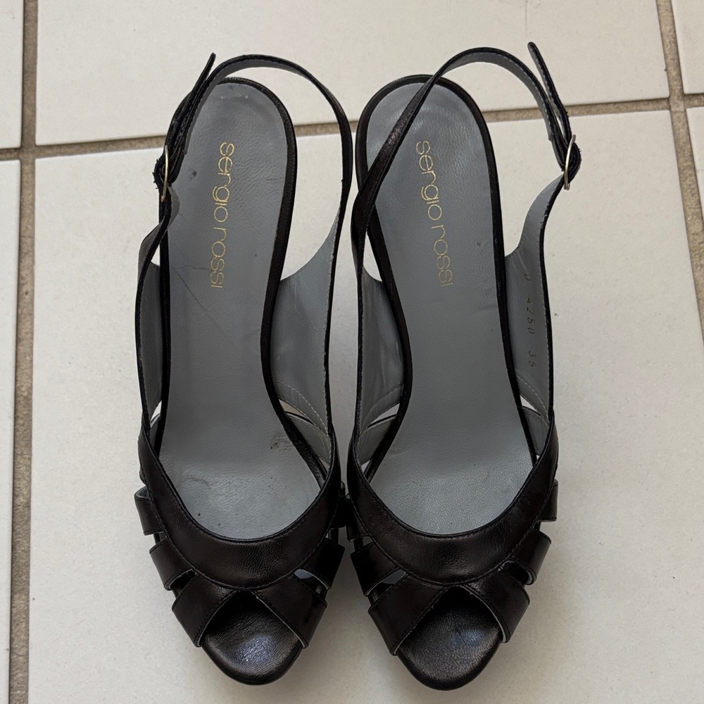 Sergio Rossi Elegant Black Leather Slingback Heels